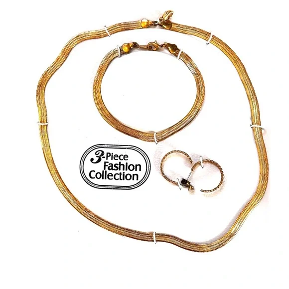 32pcs Vintage Jewelry Bundle Lot Necklace Beads Brooch Ring Earrings Bracelet - Picture 9 of 16